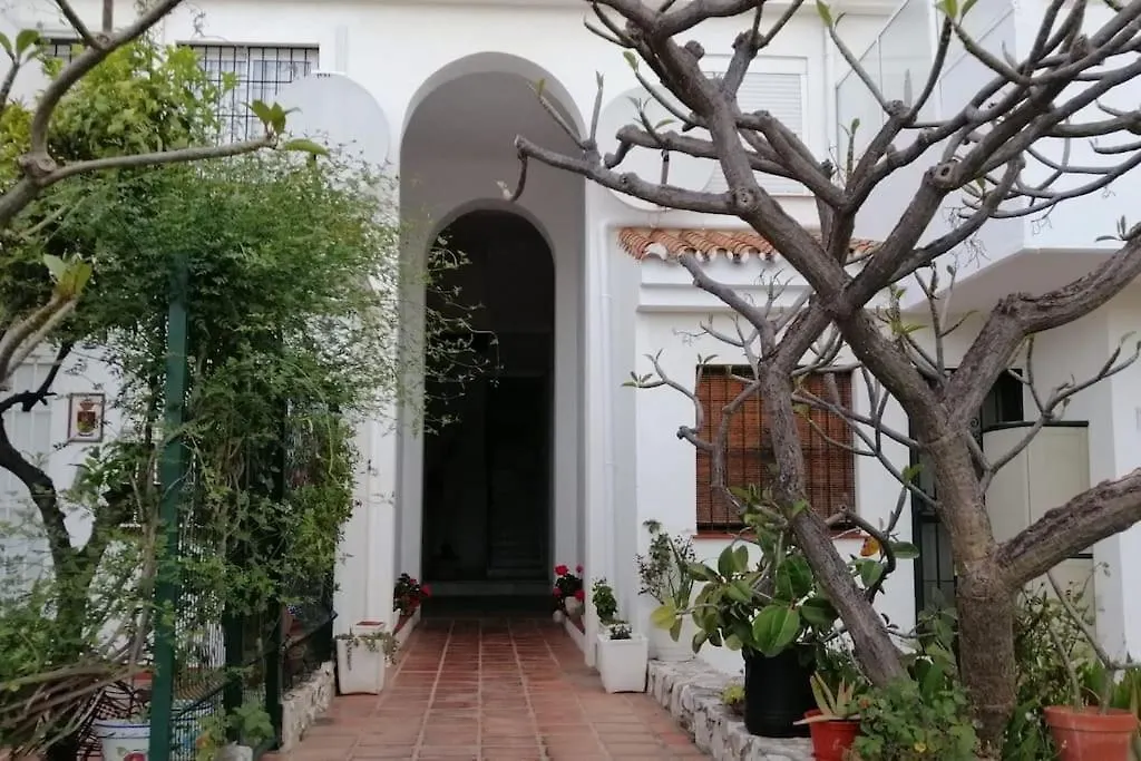 Beautiful Apartment In La Carihuela, 托雷莫利诺斯 西班牙