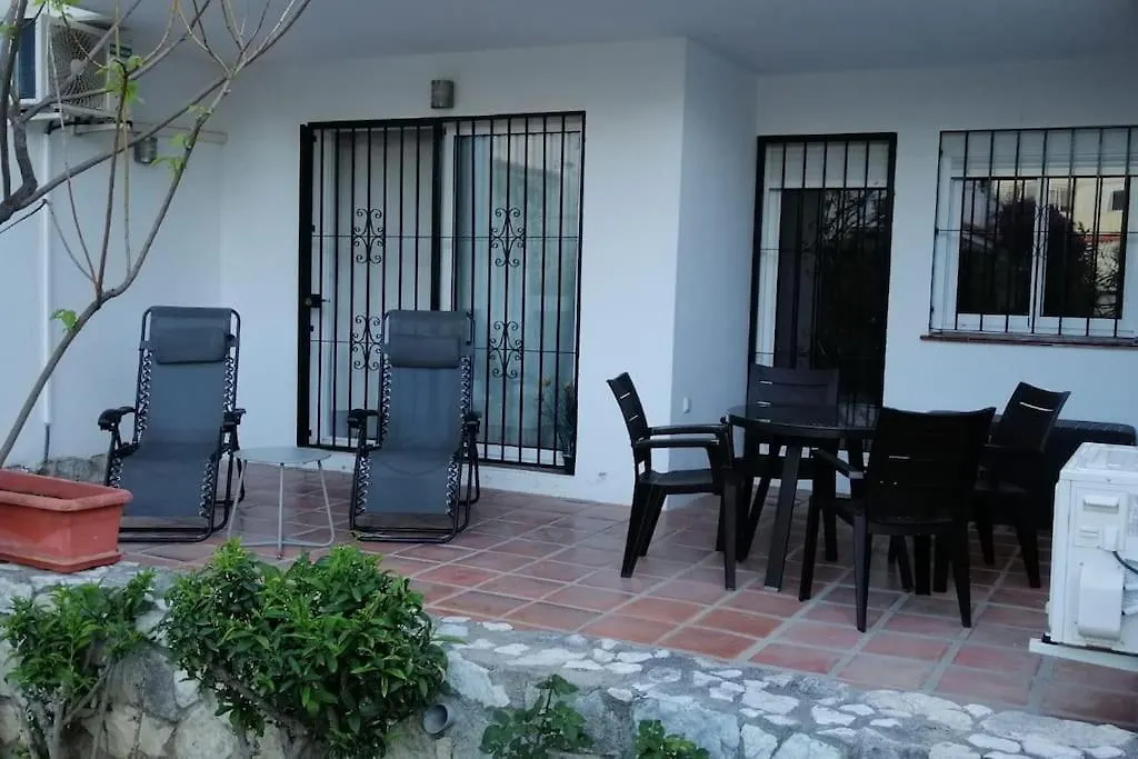 Beautiful Apartment In La Carihuela, 托雷莫利诺斯 0*,  西班牙