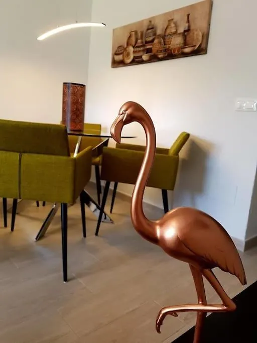 Beautiful Apartment In La Carihuela, 托雷莫利诺斯 0*,
