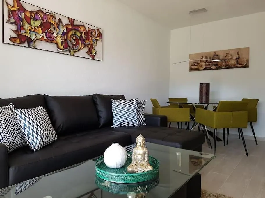 Beautiful Apartment In La Carihuela, 托雷莫利诺斯 0*,  西班牙